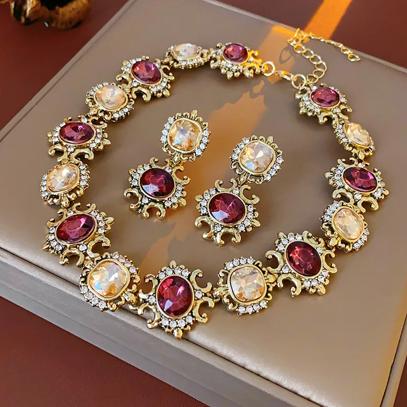 Vintage Purple Rhinestone Necklace Drop Earrings for Women Palace Style Geometric Round Necklace Earrings Ladies Jewelry Sets K-
