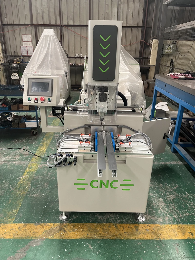 3/4 محور التحكم العددي الألومنيوم الشخصي نافذة الباب ستارة جدار طحن آلة الحفر مركز