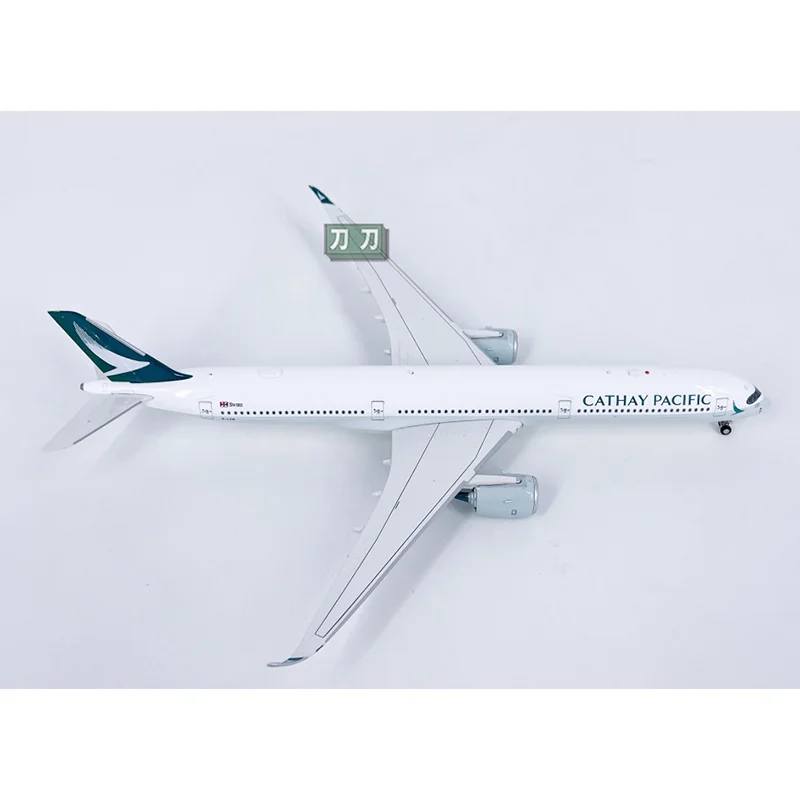 Diecast 1/400 Scale Cathay Pacific A350-1000 Aircraft B-LXM LXQ Alloy Aircraft Model Collectible Toy Display Decorative Gift