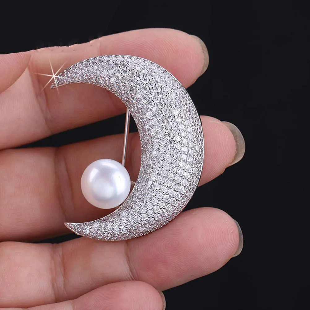 Crescent Moon Brooch Pin Sparkling Crystal Pearl Collar Clip Elegant Shirt Scarf Clasp Jewelry Accessory For Women