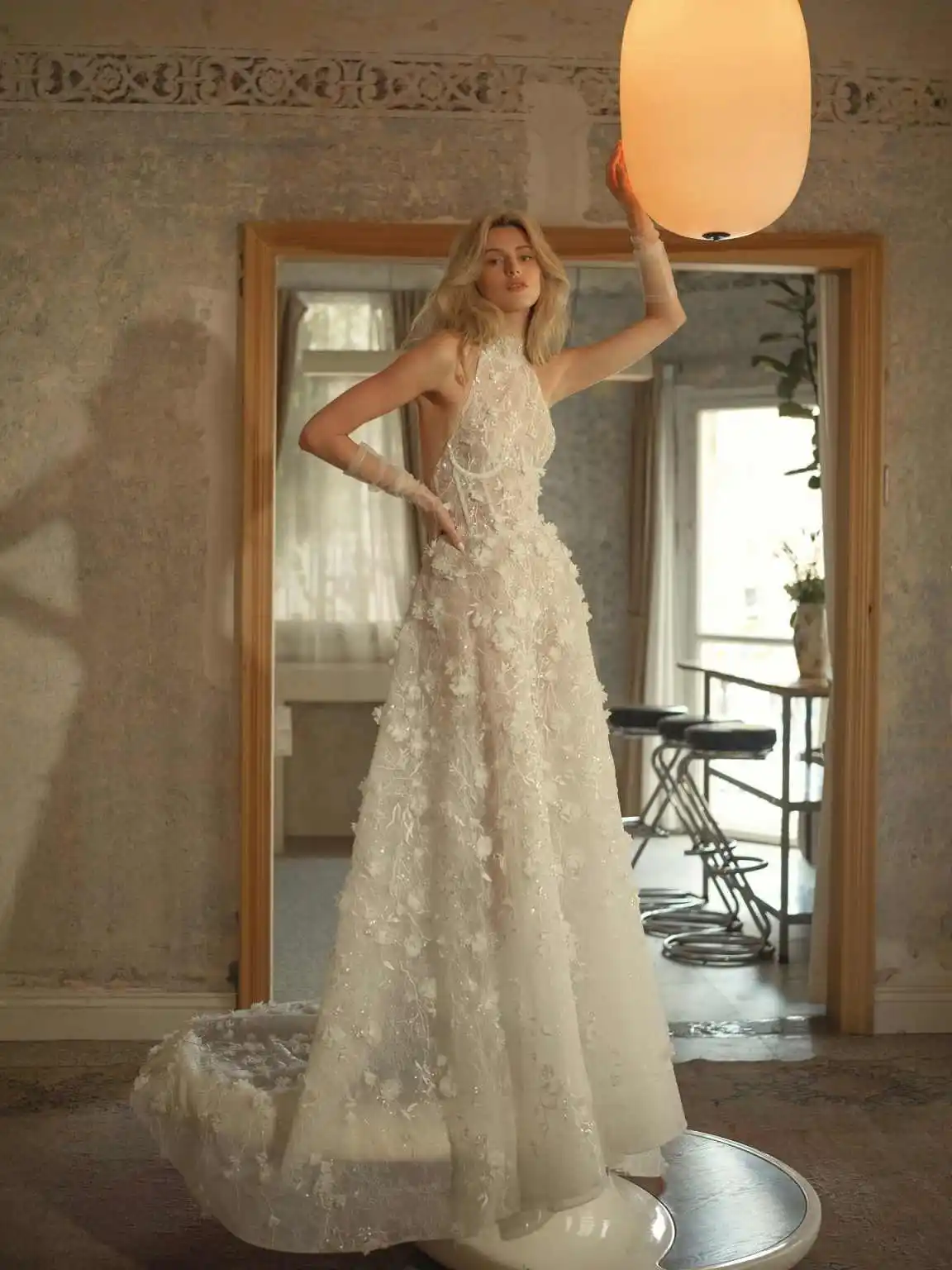 Stunning Sheath Gown Wedding Dresses Sleeveless Halter Full Flower Appliques Bridal Gowns Plus Size Customized vestidos de novia