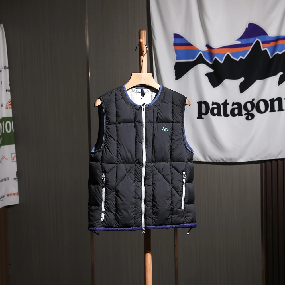 

Thermal down Vest Unisex Outdoor Windproof Water-resistant 90% White Duck down Vest Versatile for Men And Women
