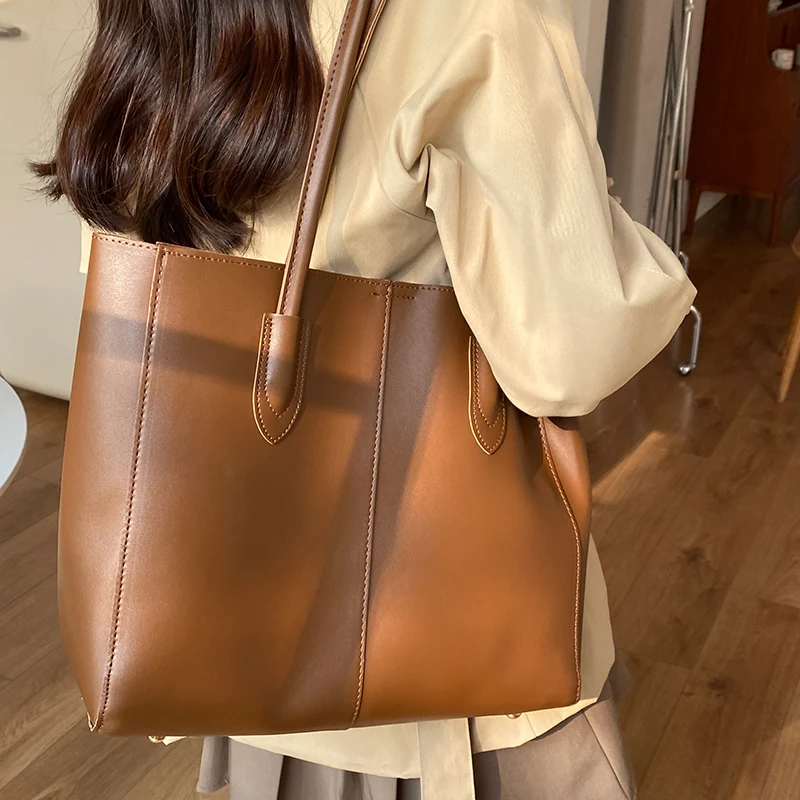 Designer women handbag Large capacity Soft PU leather Commuting lady big Totes Casual female Shoulder bag Shopping Composite Bag