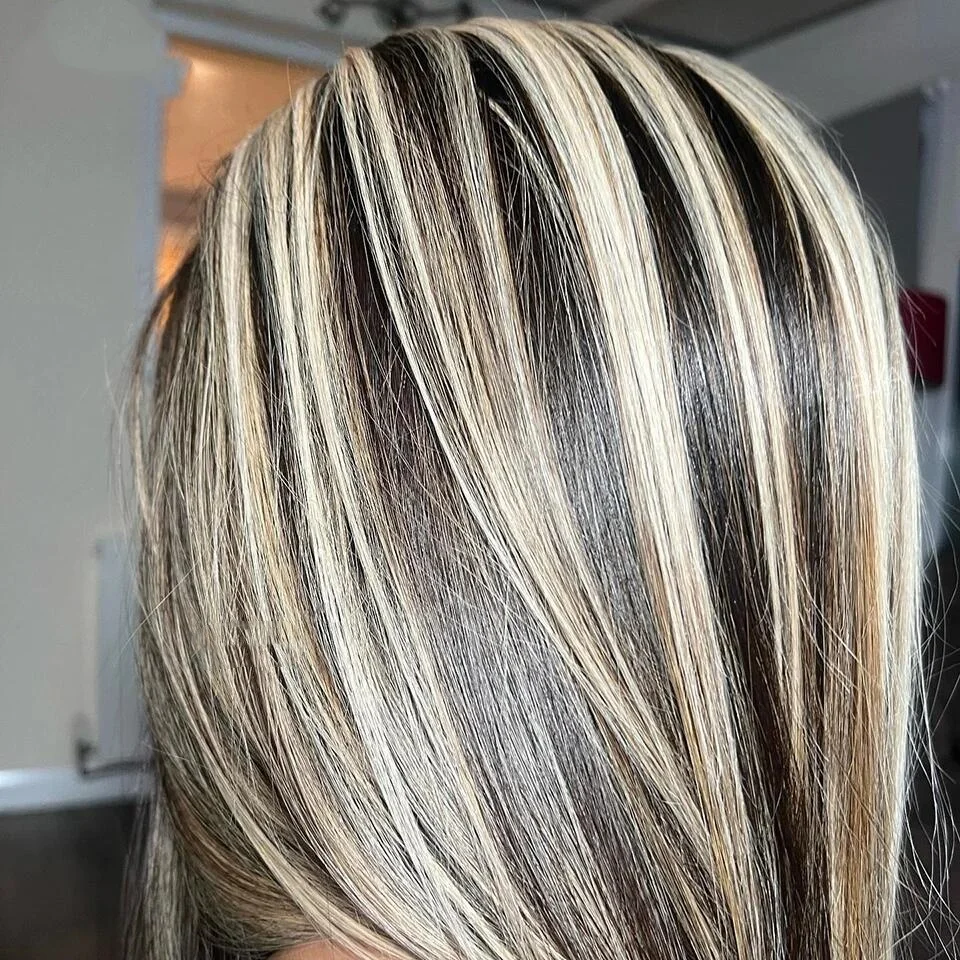 Soft highlight Blond Straight Hair 150 density and 13×4 100%human hair wig lace front wig, with baby hair pre plucked view 4