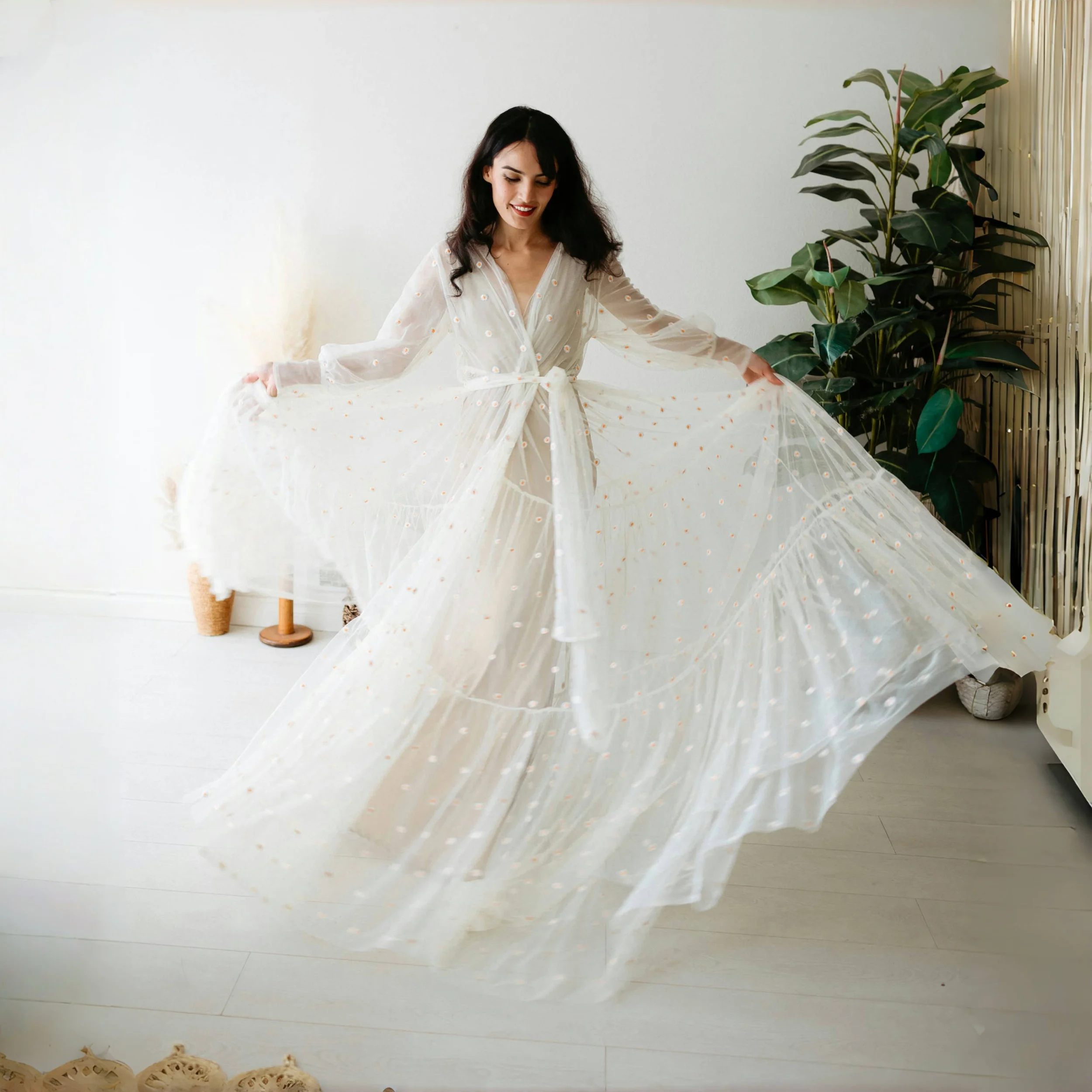 

2025 See through Tulle Summer Maternity Dress Embroidered Flower Tulle Pregnancy Photography Long Dress