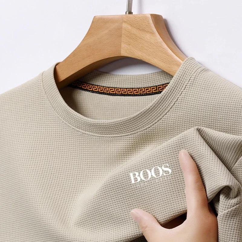 Nueva camiseta bordada de manga corta con cuello redondo cómoda de verano, Top de manga corta informal y de moda para hombre