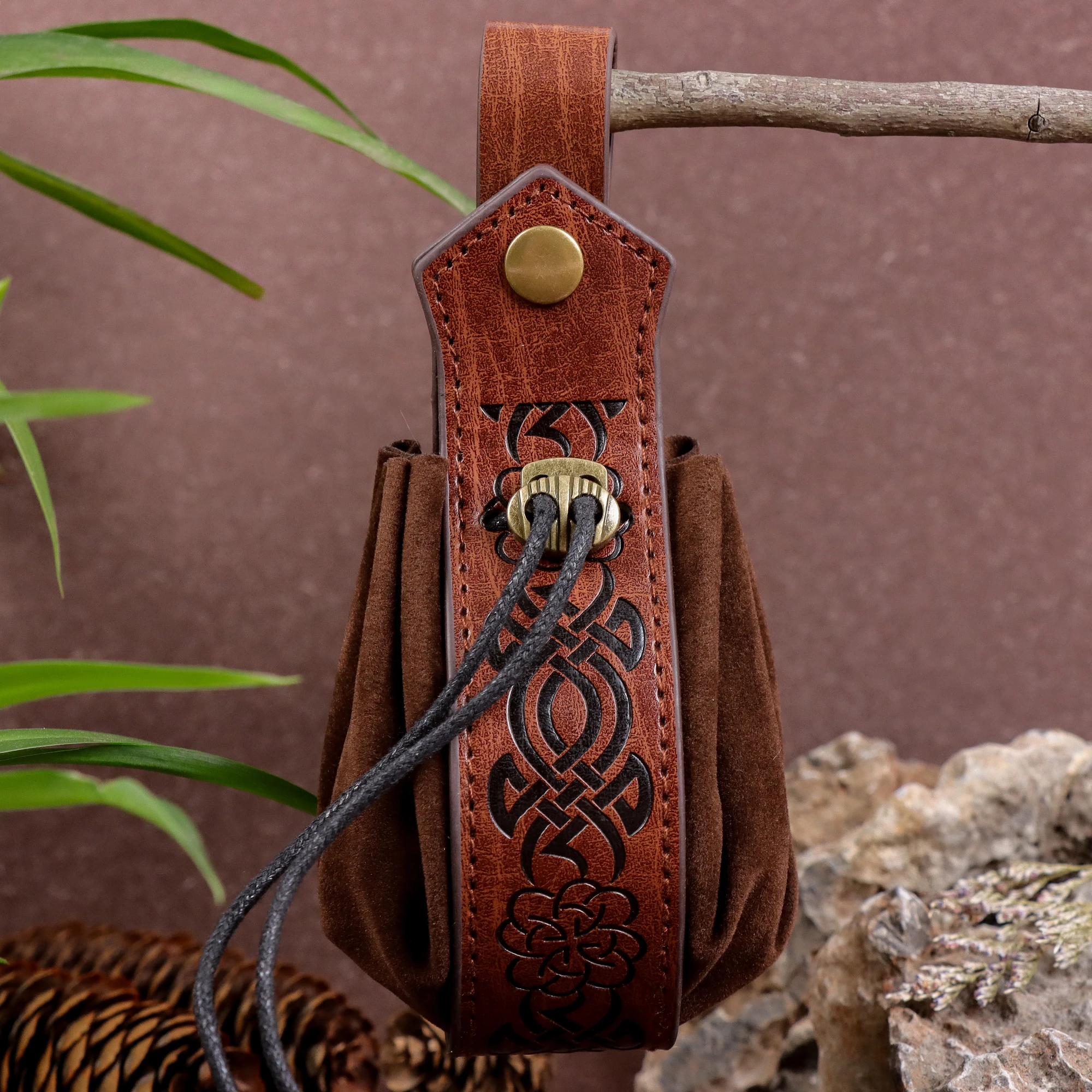 

Medieval Leather Drawstring Pouch Vintage Printed Waist Bag Portable Brown Fanny Pack Dice Coin Purse for Women Men