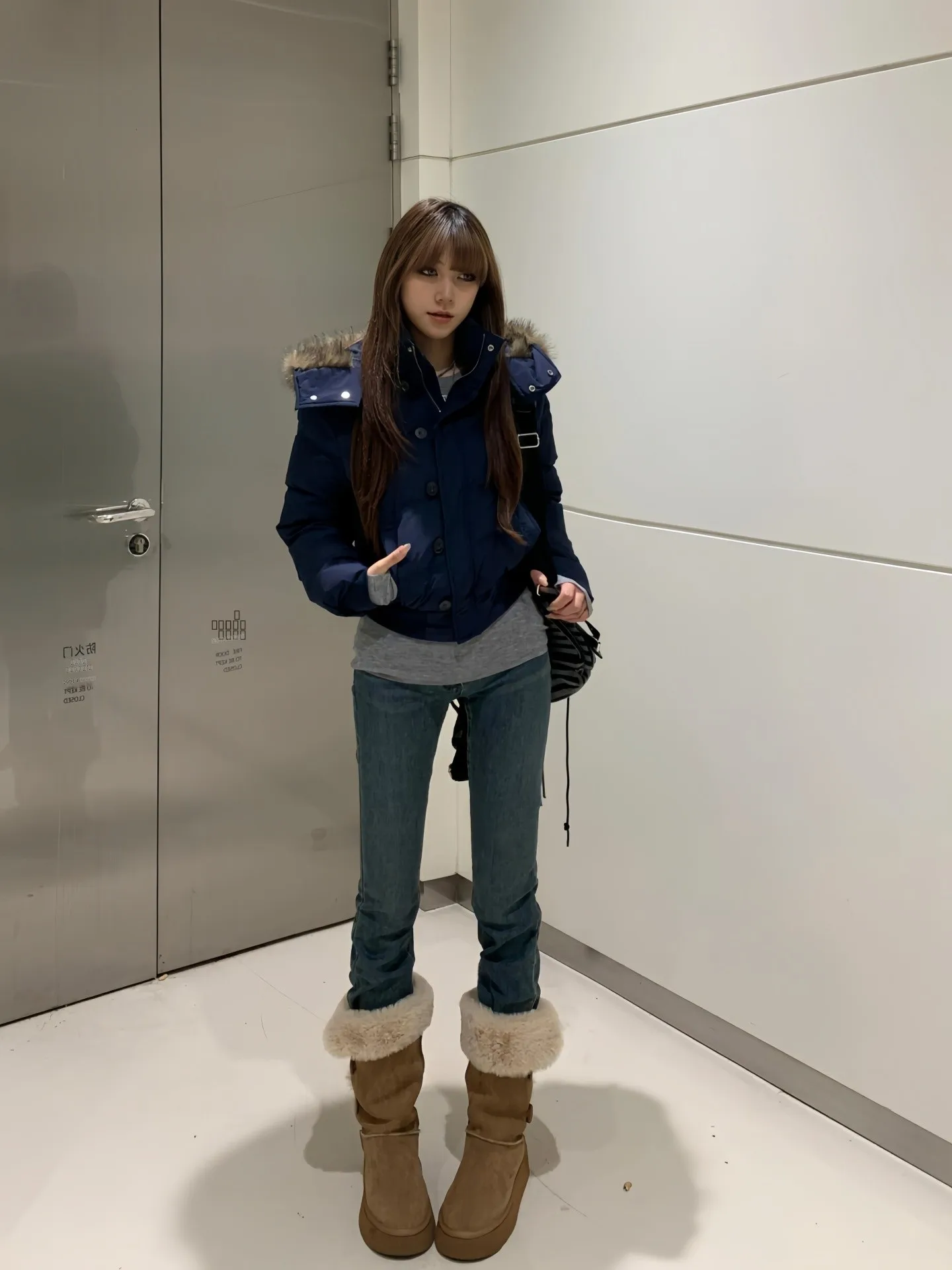 

Ретро-стильный стеганый пуховик с капюшоном, верхняя одежда из хлопка, теплая повседневная куртка, стильный синий цвет, женская зимняя одежда