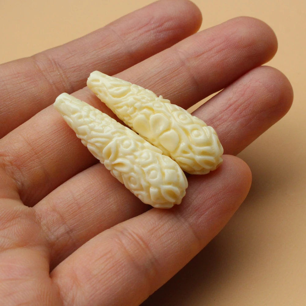 11mm×35mm Artificial Coral beads Carved Flower Bead Tear Drop Shape Cabochon Beige Green Mix Colors for Jewelry Earring making