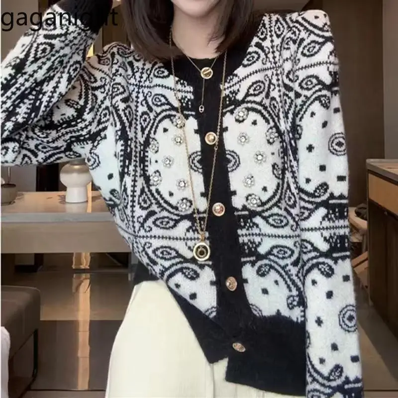 Gaganight Women Ethnic Retro Style Single Row Knitted Cardigan 2024 Spring Autumn New Jacquard Nail Bead O neck Sweater Female