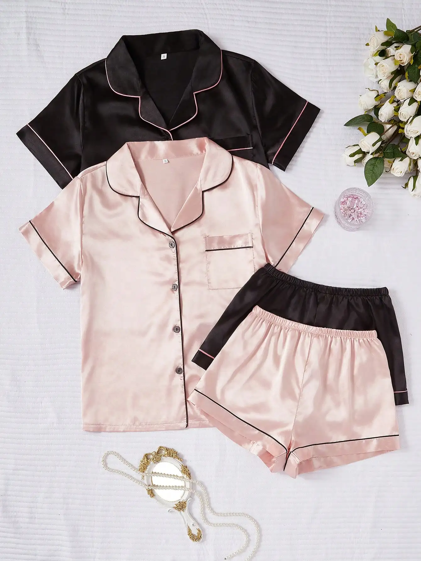 4피스 칼라 반팔 & 반바지 인조 실크 파자마 세트