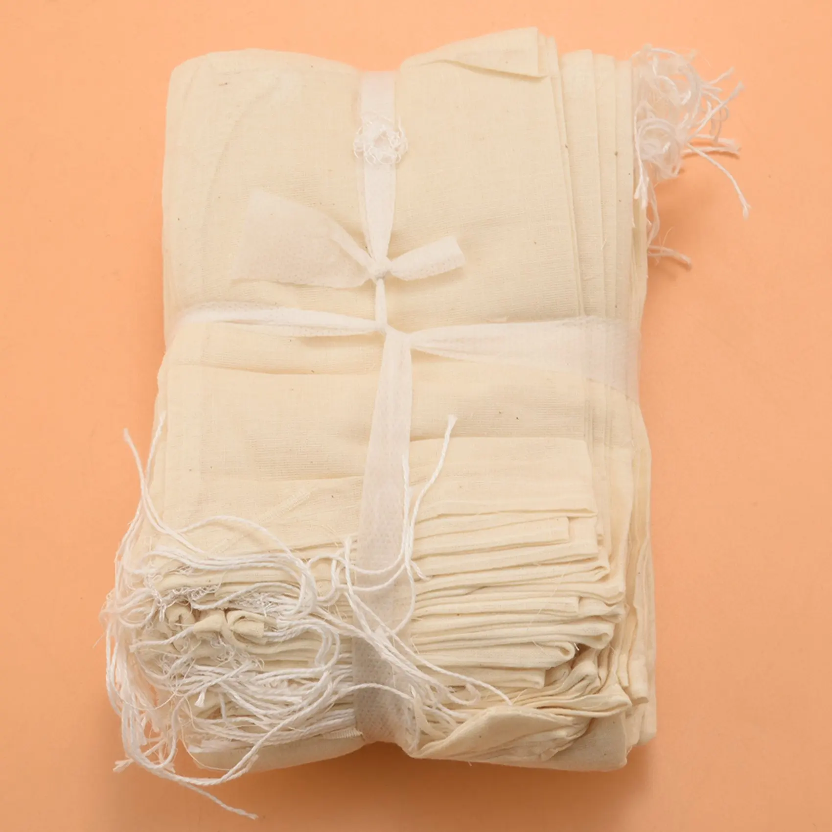 

Набор хлопковых муслиновых мешочков AA94-200, универсальные мешочки на завязках для чая, украшений, свадебных подарков, хранения (4 x 6 дюймов)