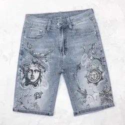 Spring/summer 2022 new ripped jeans, male embroidery, casual spirit, young man's five-cent pants, fashionable brand beggar pants