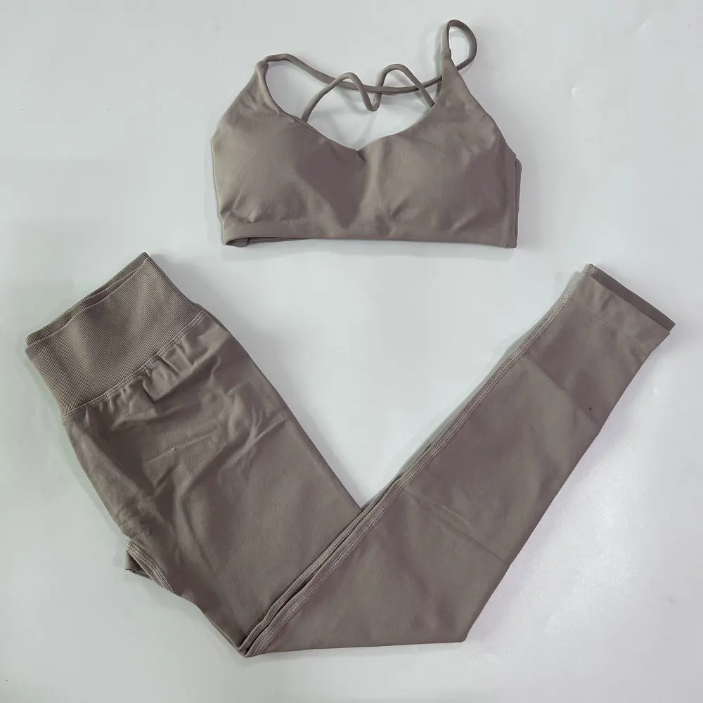 2-teiliges Sport-Set für Damen, nahtloser Yoga-BH mit Riemchen am Rücken, mittlerer Halt, Yoga-Leggings mit hoher Taille, Scrunch-Gym-Hose, Fitness-Strumpfhose – Detail 12