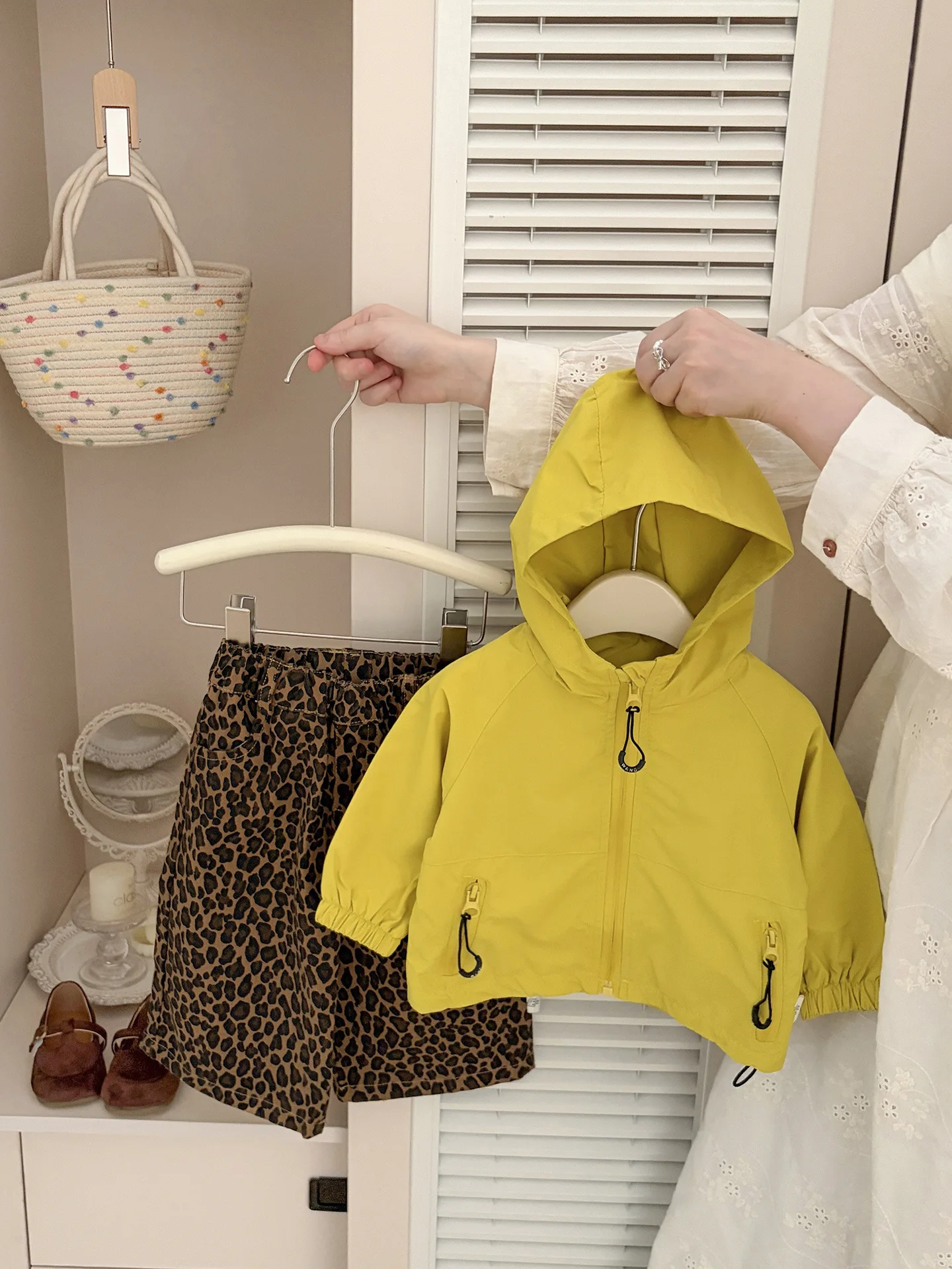 2026 Autumn New Baby Casual Pants Boys Fashion Leopard Print Trousers Girls Vintage Straight Leg Pants Cotton Kids Clothes