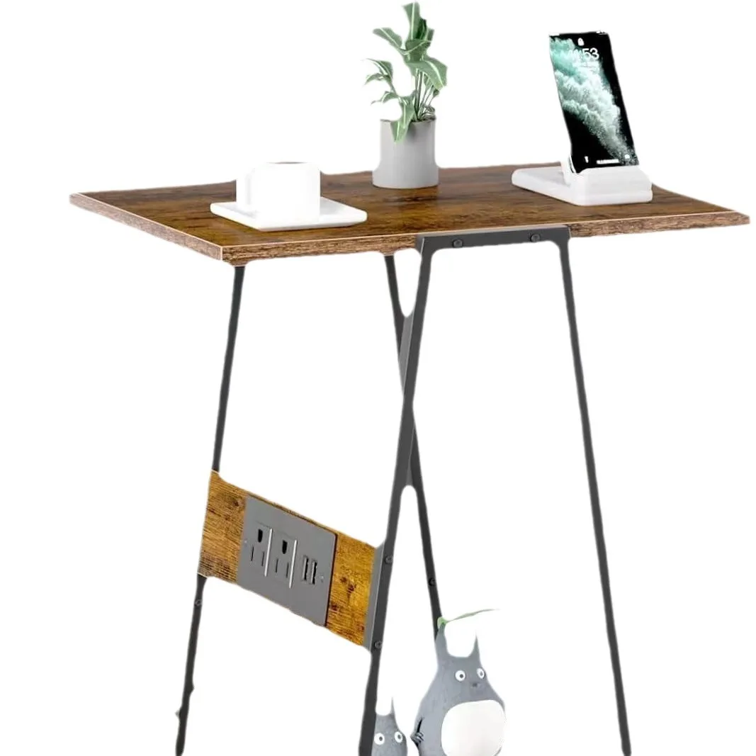 

Европейская прикроватная тумбочка из кованого железа, предметы интерьера, гостиной, несколько утюгов и дерева в сочетании с небольшой стороны, несколько углов.