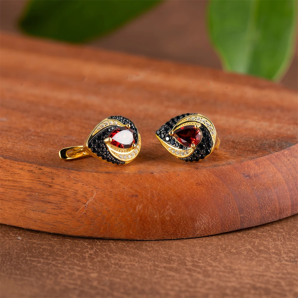 

Nice design Natural Garnet Clasp Earrings Real 925 Sterling Silver Pear 7*5mm Gemstone for Woman Gift Black Zirconia