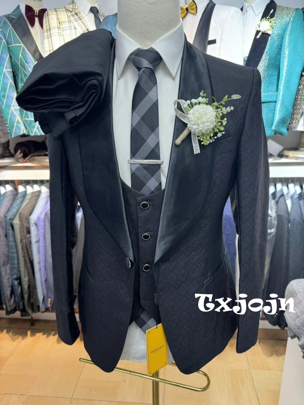 

2025 Classic Shawl Lapel Men's Suits For Business Activities Customized Single Breasted Slim Fit Suit Set Wedding Groom Tuxedo