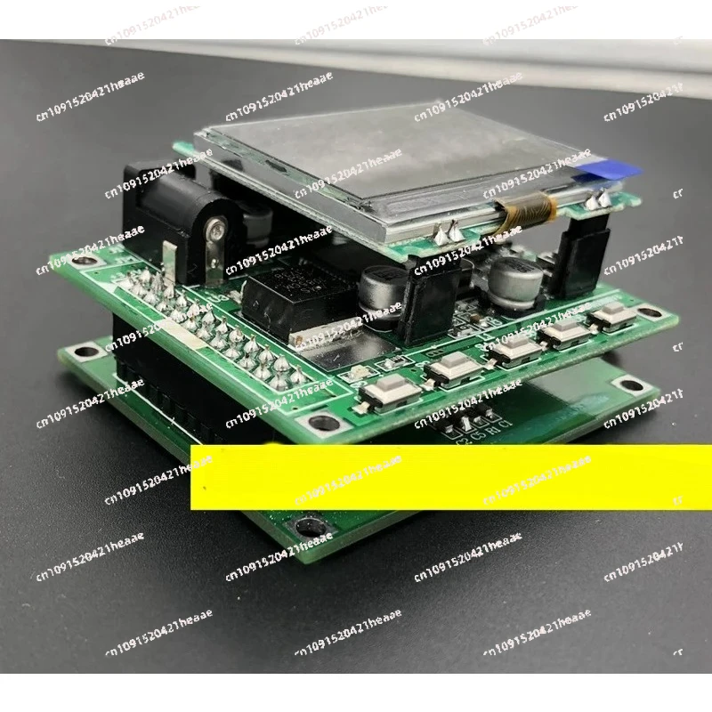 

Suitable for MAX2870 23.5MHZ-6GHZ RF Source Signal Source ADF4355 5333 4351