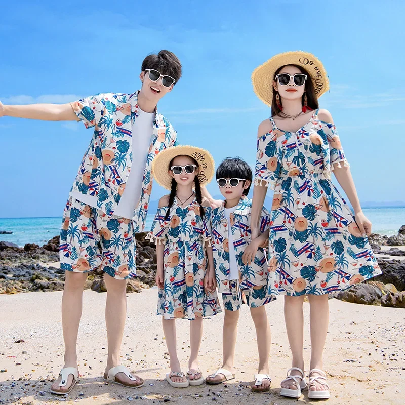 

Resort Family Matching Blue Outfit Vacation Look Mom Daughter Dress Dad Son Beach Tops Shorts 2-Piece Set Summer Holiday Clothes
