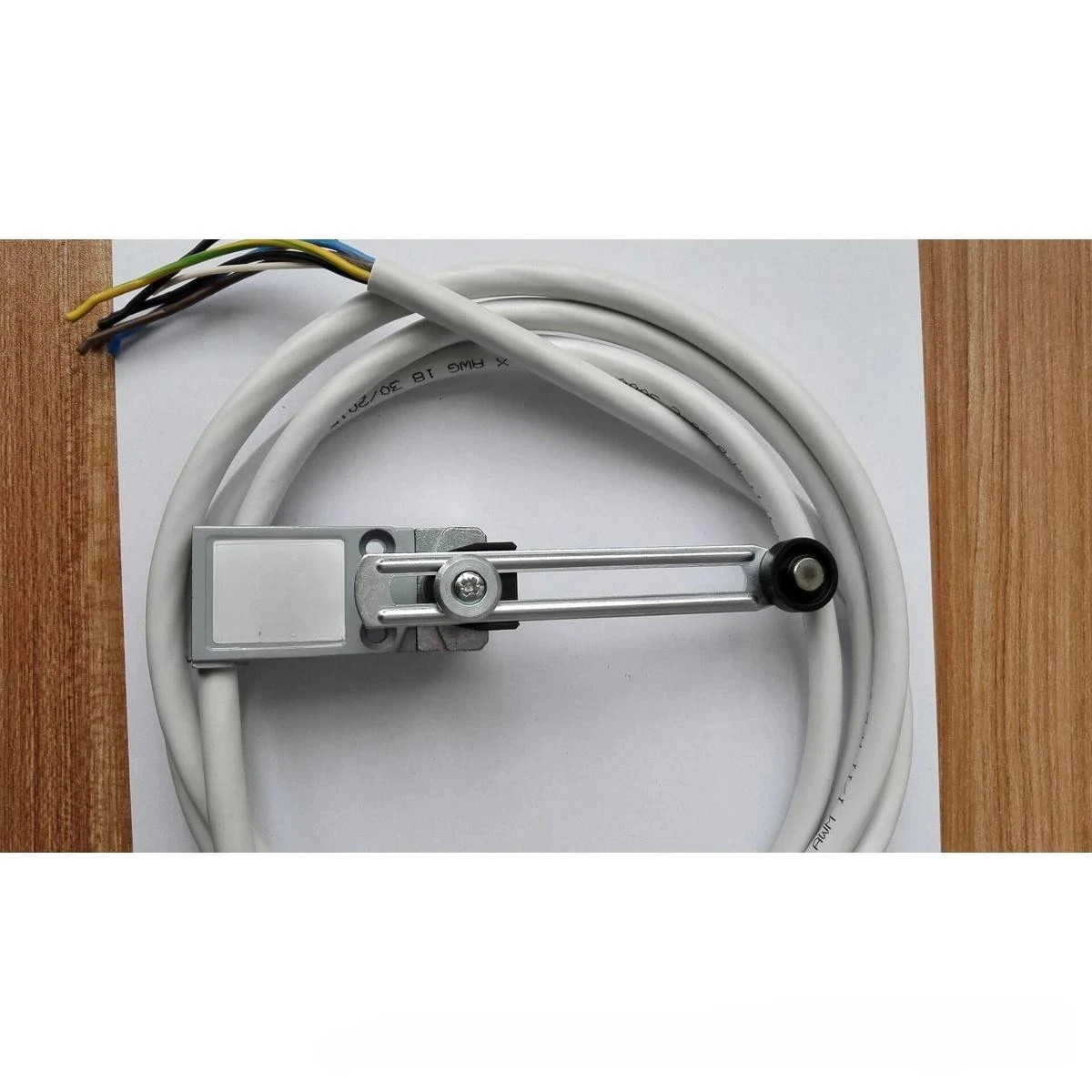 New original imported limit switch EM1G51Z020UP
