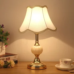 Nordic lampa stołowa Vintage lampka na biurko luksusowe lampka nocna do sypialni amerykański Retro ciepłe światła wystrój salonu