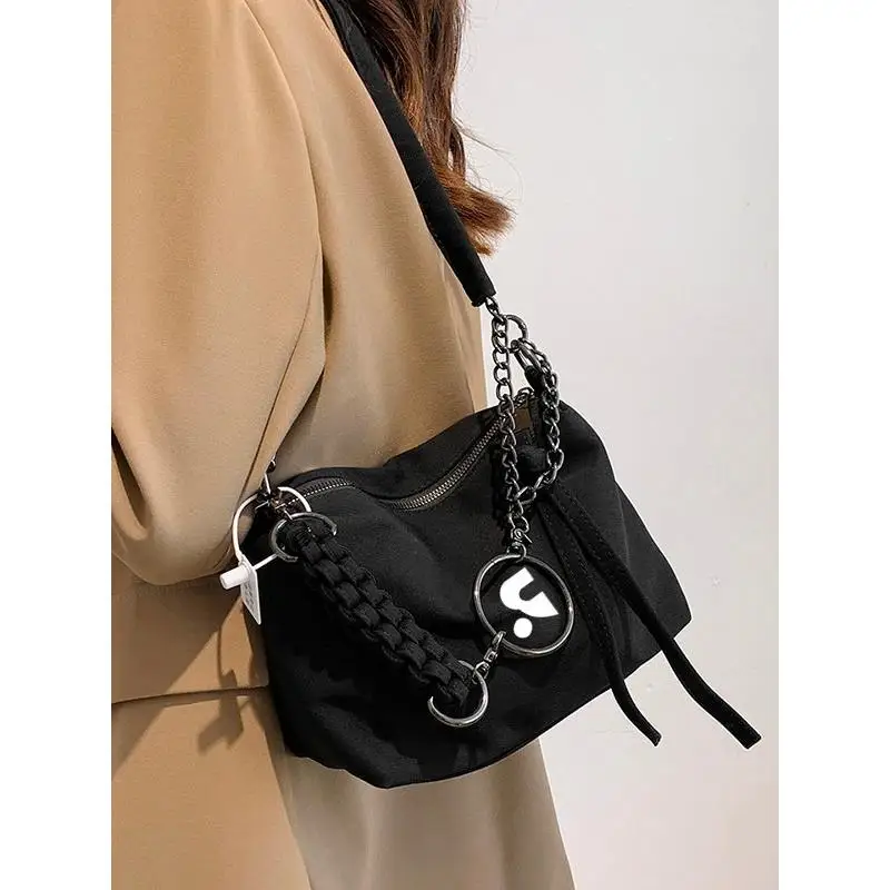 casual-large-capacity-women's-crossbody-bag-versatile-waist-bag-single-shoulder-bag-fashion-brand-new-2026-nylon-material