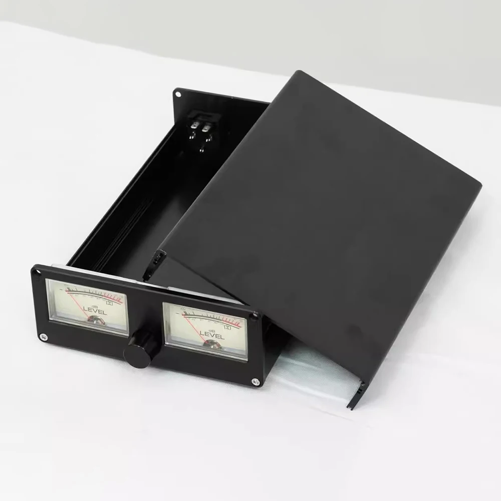 

Алюминиевый корпус с двумя уровнями уровнями в стиле ретро — корпус из высококачественного алюминиевого сплава с измерителями уровня