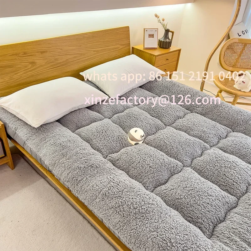 

Customizable lambswool mattress plus velvet dormitory home soft pad single and double warm pad quilt.