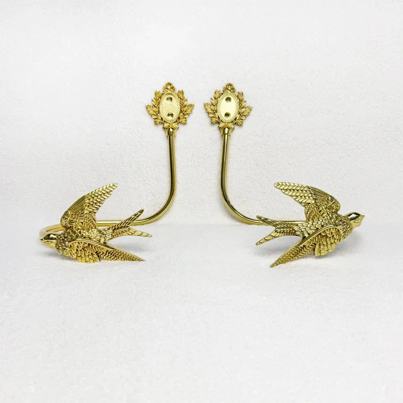 Retro light luxury creative brass swallow curtain hook wall-mounted bedroom living room decoration