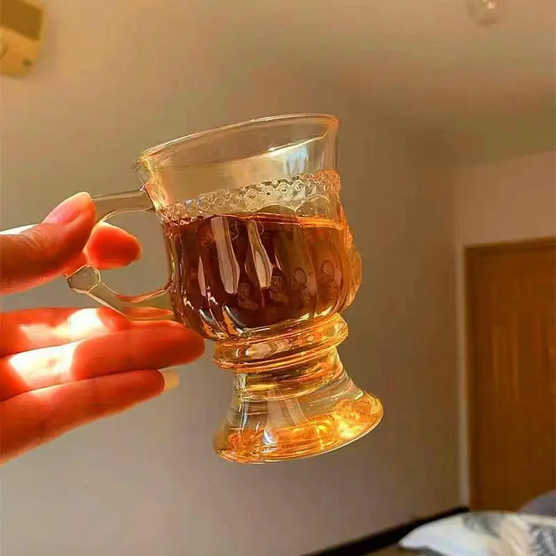 Vintage Wine Glass with Handle, Amber Tall Cup with Handle, High Appearance, Water Cup, Juice, Milk, Coffee, Hand Gift