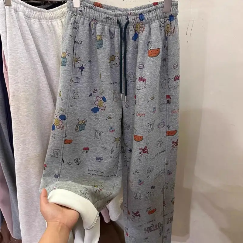 Pantalones de chándal informales gruesos de terciopelo Kawaii Hello Kitty para mujer, pantalones rectos de Hip Hop a la moda de invierno con bonitos dibujos animados, pantalones de pierna ancha