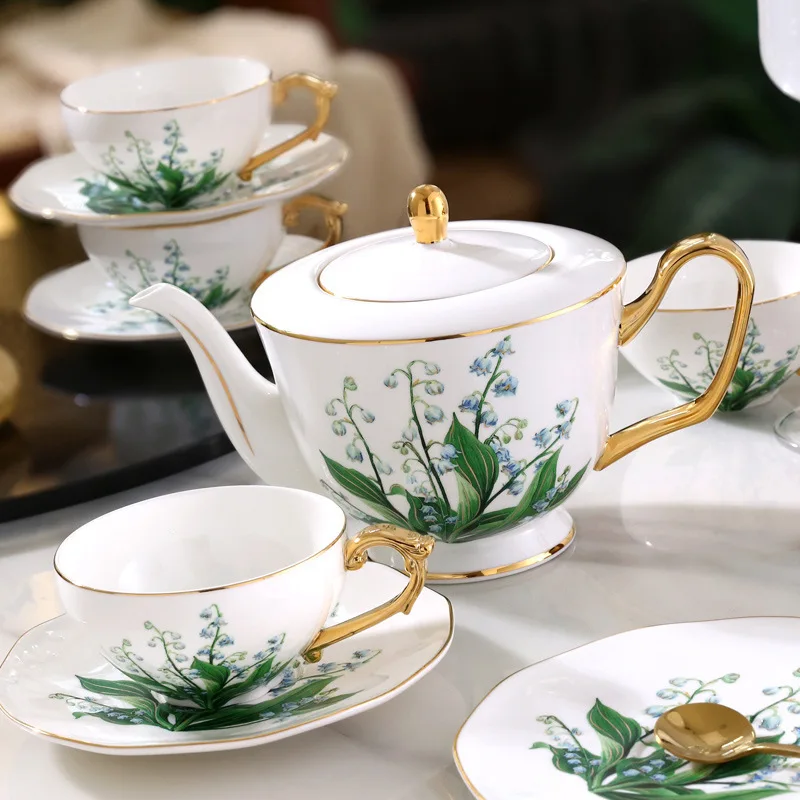 Europejski ceramiczny zestaw filiżanek do kawy z spodniczką, herbata, popołudnie, śniadanie, prezent, woda