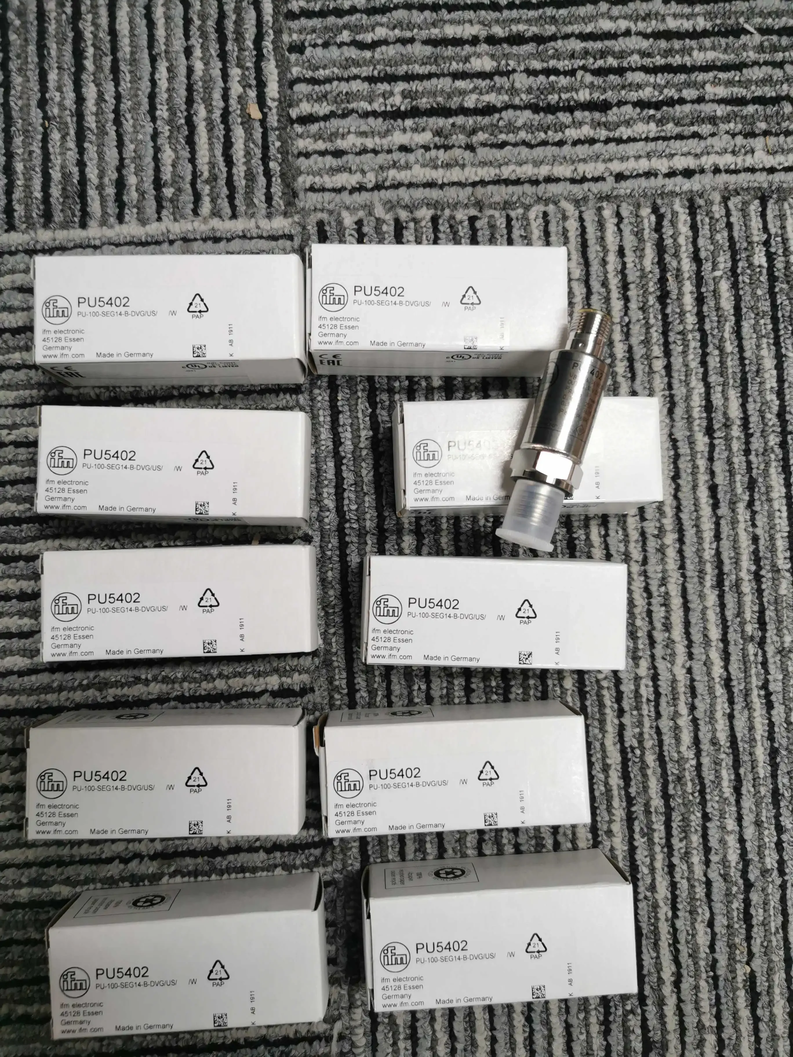 

Новый оригинальный реле давления IFM PU5402