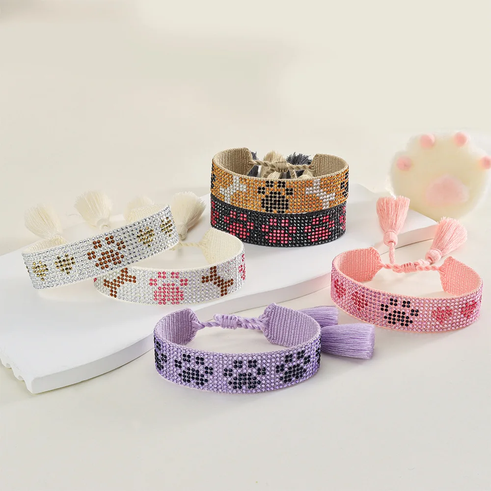 

Cat and Dog Pet Pattern Embroidery Braided Bracelet Colourful Hot Drilling Handmade Tassel Hand Rope Female Fashion Jewelry