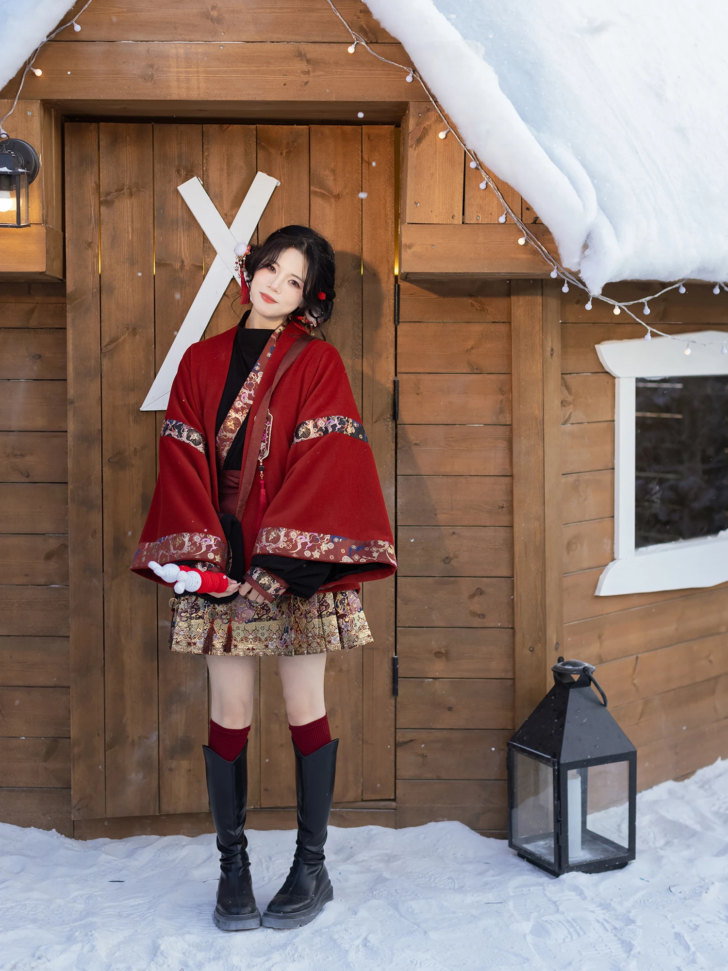 

Новогодний женский комплект Ханьфу: юбка с шлейфом, длинные брюки Ханьсу, традиционный китайский костюм, зимняя мода