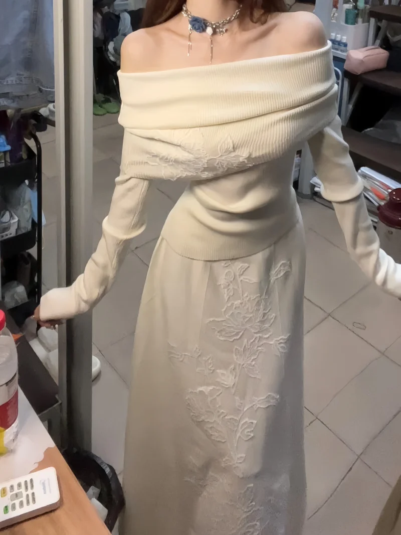 

Elegant Embroidered One-Shoulder Long Sleeve Women's Fashion Set High Waist Skirt Spring Design Knitted Two-Piece Suit