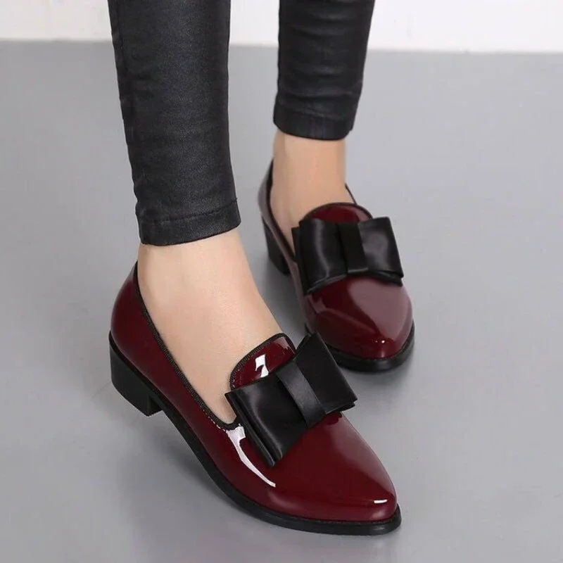 Fashion Women's Loafers Bow Pointed Toe Flat Shoes Shallow Mouth Commuter Daily Casual Patent Leather Work Occupation British 41