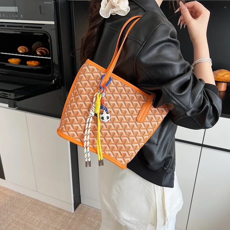 

2025 Korean-Inspired Square Bag for Women Adjustable Underarm Shoulder Purse Versatile Crossbody Strap Work to Weekend Bag