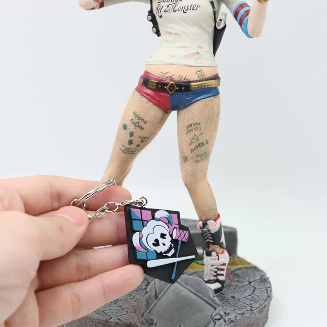 23cm Escuadrón Suicida DC chica fea Harley Quinn muñeca de movilidad conjunta juguetes Pvc Anime estatuilla modelo decoración de escritorio regalos