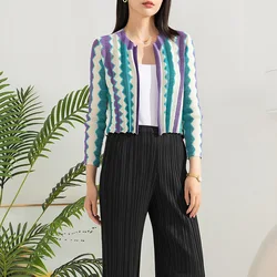 Miyake Style Coat Women Spring Autumn Fashion Top 2023 Pleated Contrast Color Cardigan Short Temperament Small Size All-Matching