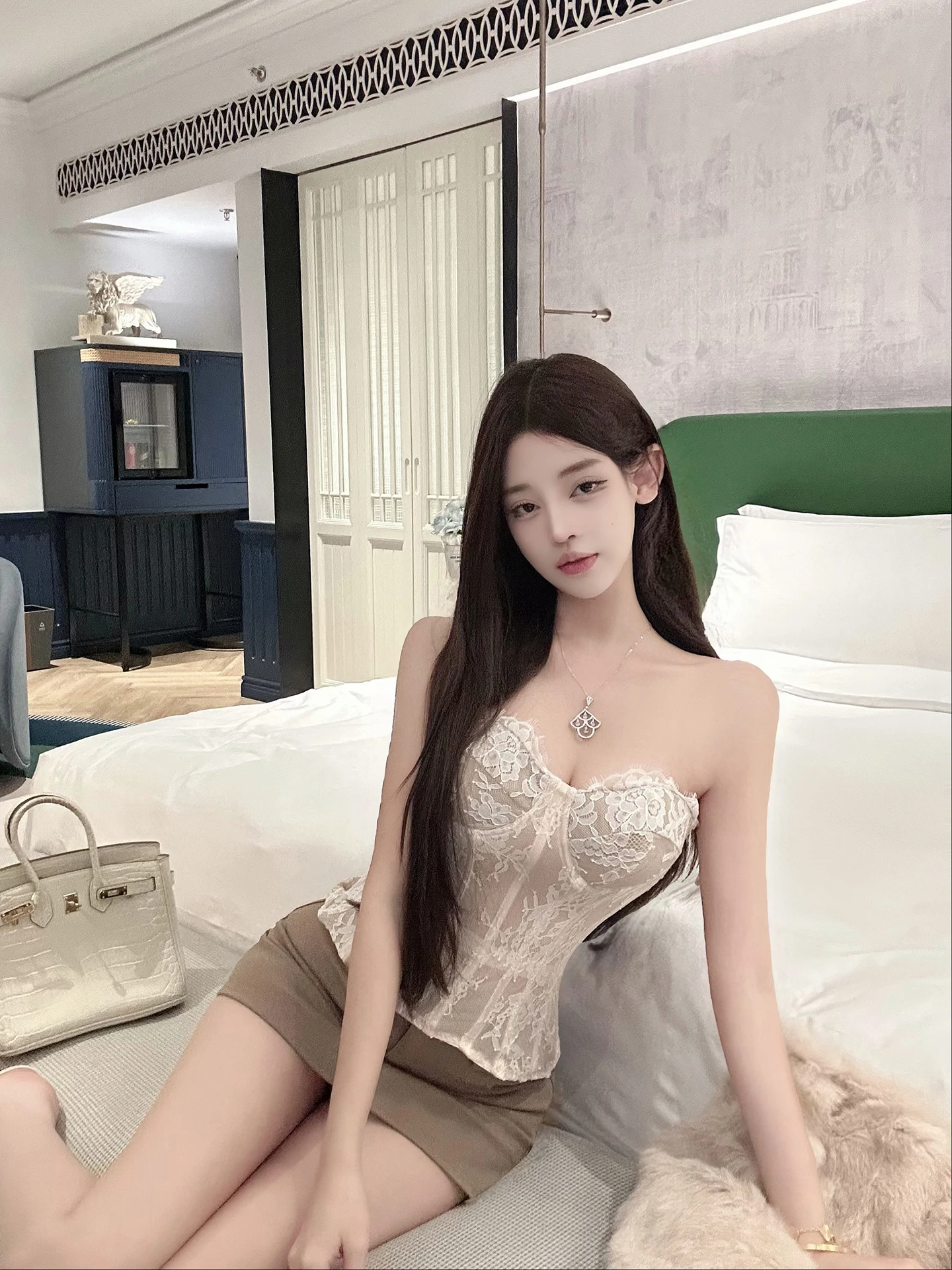 Luna 1225 Sexy Lace Crop Top Pure Desire Fishbone Bralette Built-In Chest Pad New Arrival Short Style  Color