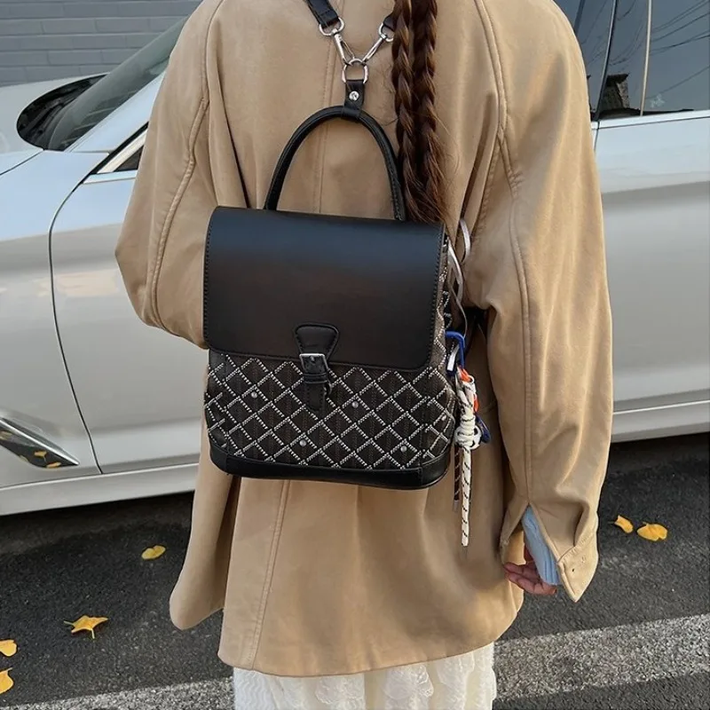 

Minimalist Vintage Fashionable Letter Logo Diaper Bags For Women Elegant Shoulder Bag Luxury Commuter Large Tote Chic