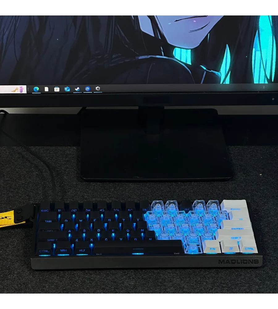 Love spell black and white side engraved keycap original high light transmission pbt adapted to Meijia lion bee mechanical