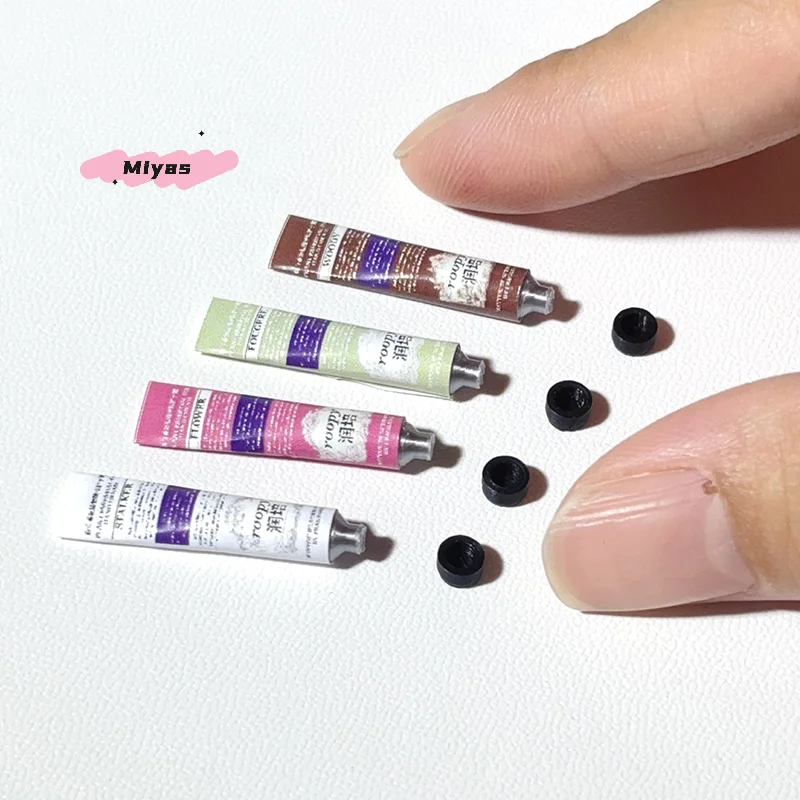 2Pcs Miniature Dollhouse Hand Cream Makeup Scene Decor Doll House Accessories Mini Beauty Props for Playhouses