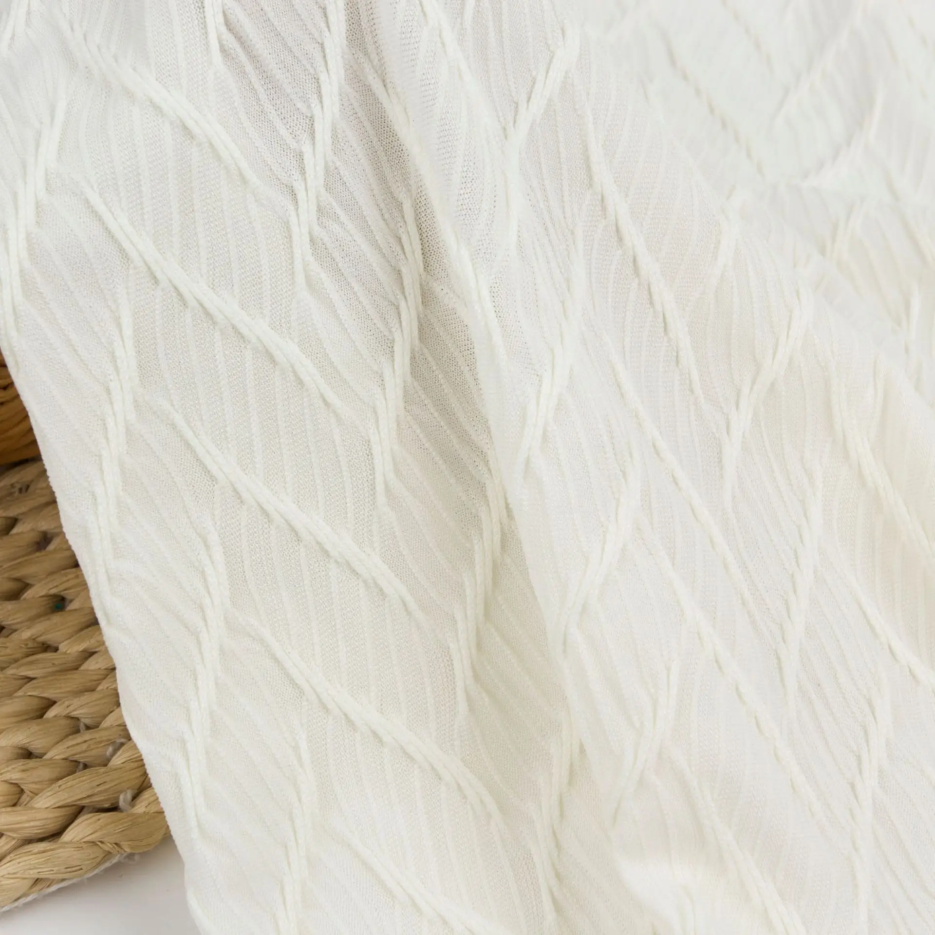 

Новая жаккардовая трикотажная кружевная ткань с 3D рисунком листьев, для шитья одежды, домашнего декора, дизайнеров моды, ткань для одежды своими руками