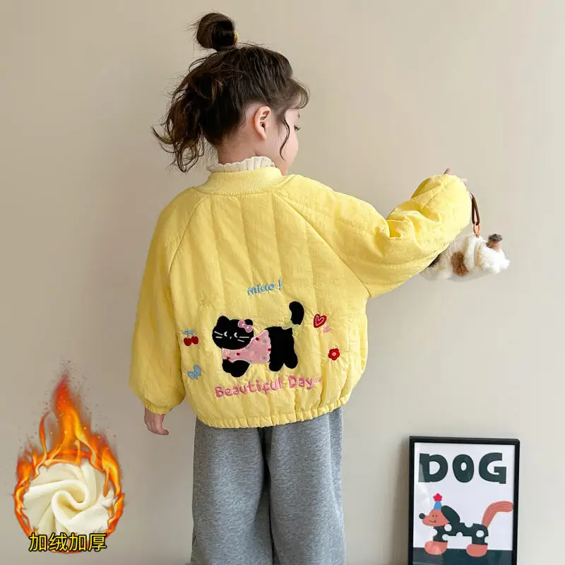 لطيف هريرة الأطفال معطف دافئ سميك خريف شتاء 2025 جديد الكرتون أنيمي معطف الموضة النسخة الكورية ملابس الفتيات الناعمة #2