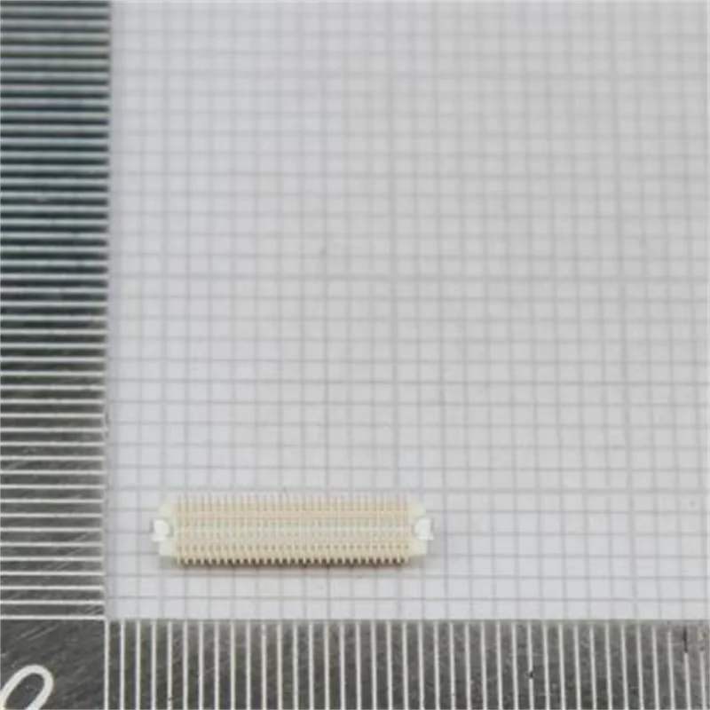 1Pcs/Lot   DF12B-60DS-0.5V(86)  HIROSE connector Pad 500μm 2 60pin Patch Mounting 17.1mm (length)