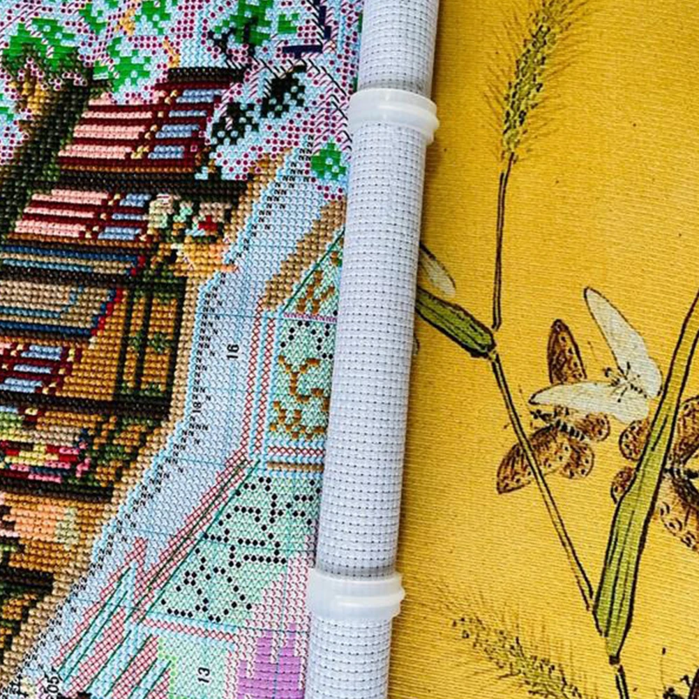 

5 Pcs Fabric Roll Clip Cross-stitch Stitching Clamp Fastener Needlework Holder Embroidery Plastic Travel Bench Use Sewing