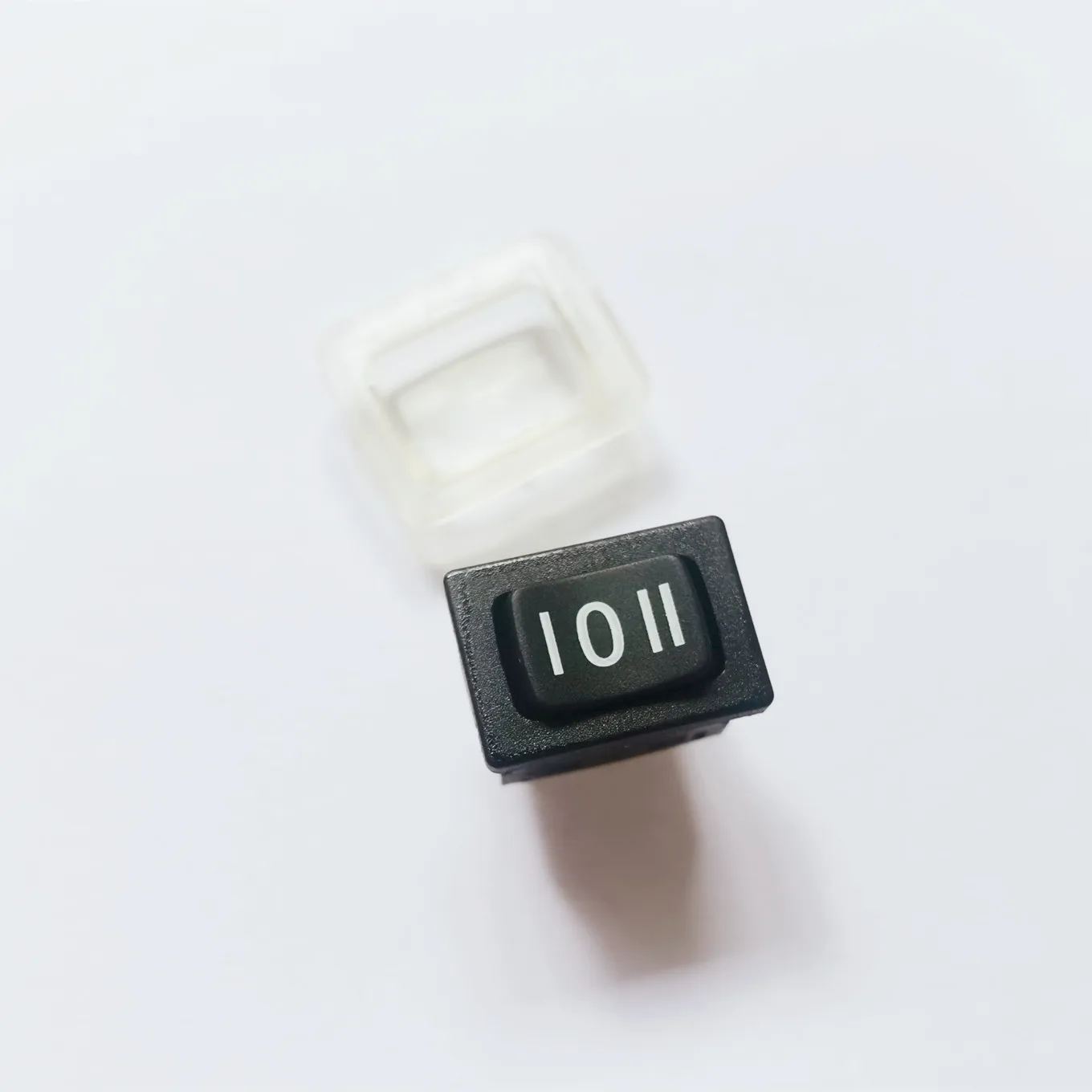 Original new 100% rocker switch CRT-1215-Y 3pin 3gear 6A250V with waterproof cap